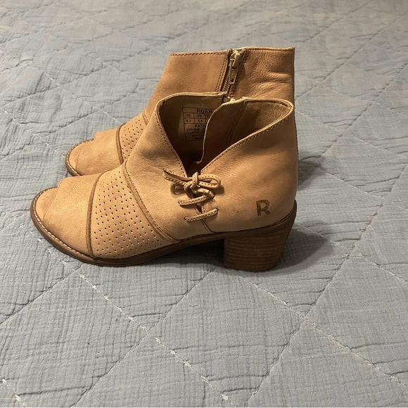Roan Women’s Leather Ankle Boots Tan Peep Toe Size 6.5 - Picture 1 of 9
